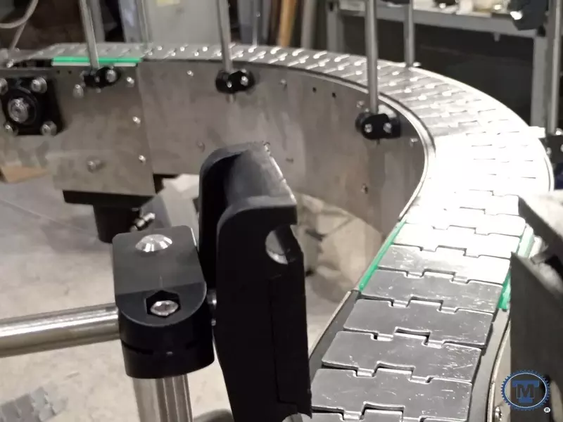 Read more about the article ООО «Техмаш» произвел пластинчатый прямоходный конвейер для оптимизации дозирования продуктов