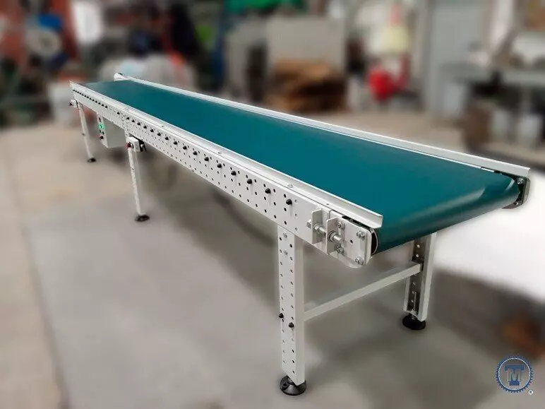 Read more about the article Конвейер для сборки оборудования/грузов с индивидуальным пультом управления от ООО «ТЕХМАШ»